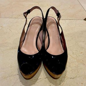 STUART WEITZMAN
Women's Jean Patent Leather Slingback Wedge sandal 
size 11